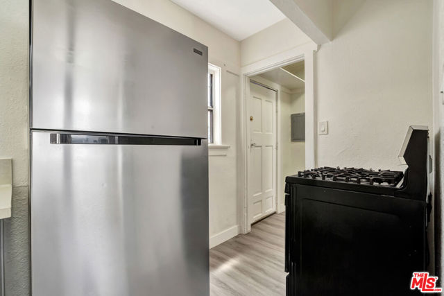 2233 W 14th Street, Los Angeles CA: https://media.crmls.org/mediaz/91c60574-5f22-4094-a7d2-c131447ba787.jpg