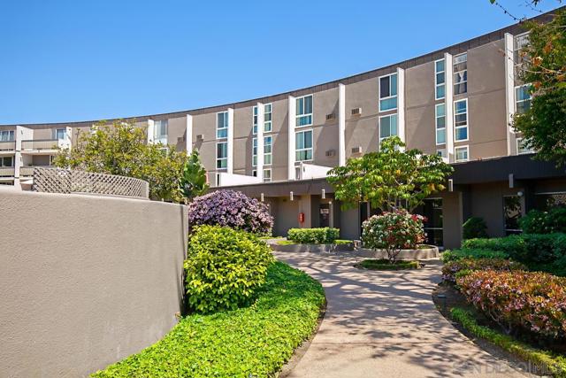 3050 Rue Dorleans, San Diego CA: https://media.crmls.org/mediaz/91c68d39-e58d-4176-a5db-f8e4aee8d965.jpg