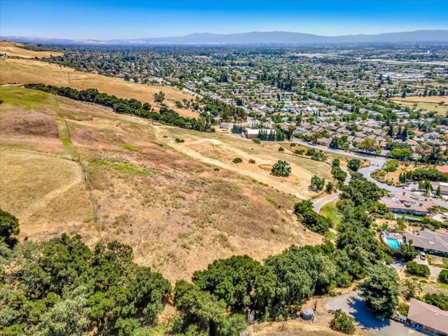 1995 Old Calaveras Road, Milpitas CA: https://media.crmls.org/mediaz/91c6c952-db55-4184-8b5f-2c1b4bf77d0d.jpg