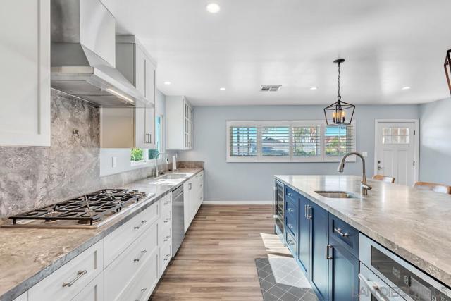 4502 Milton St, San Diego CA: https://media.crmls.org/mediaz/91c72d2f-b8e9-431e-95d2-f0013ce27e76.jpg