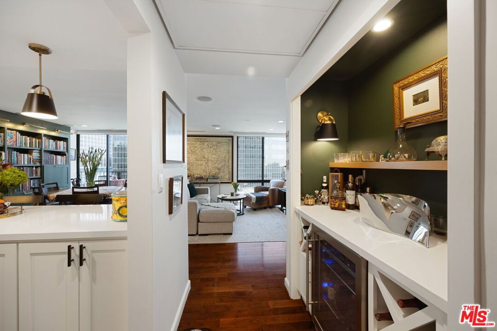 MLS #25608433 image #14