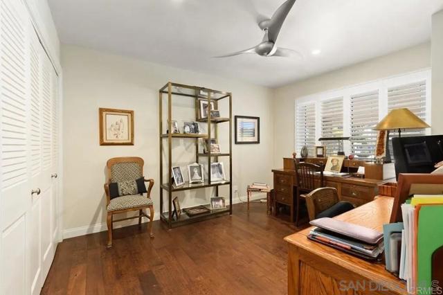 3868 Avenida Feliz, Rancho Santa Fe CA: https://media.crmls.org/mediaz/91c8f89b-3b4a-4e77-aaf1-750f4fef7b05.jpg