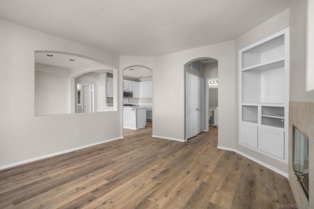 Image 6 of 18 For 3739 Carmel View Rd  1
