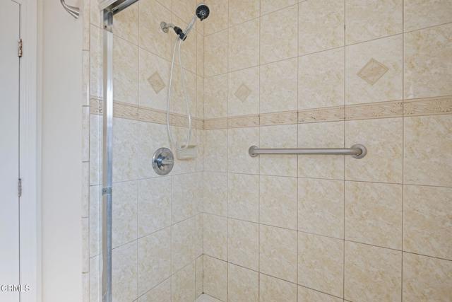 Detail Gallery Image 13 of 22 For 1409 W Fir Ave, Oxnard,  CA 93033 - 4 Beds | 3 Baths