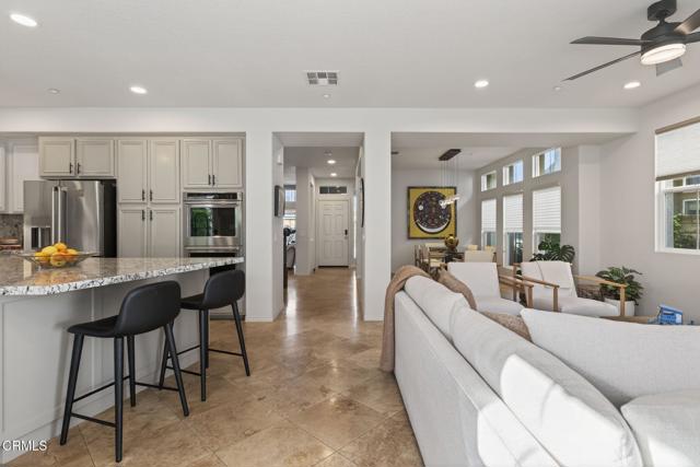 Detail Gallery Image 18 of 64 For 4320 Waterside Ln, Oxnard,  CA 93035 - 3 Beds | 2/1 Baths