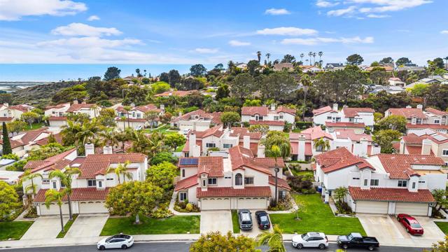 2157 Sea Village Cir, Cardiff by the Sea CA: https://media.crmls.org/mediaz/91ca40cf-17df-4246-9e26-f0e3216e6b78.jpg