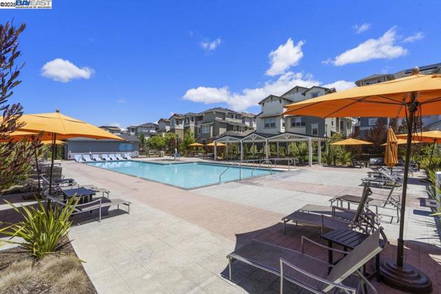8918 Rudder Way, Newark CA: https://media.crmls.org/mediaz/91ca9c85-be90-4766-adb8-49f3cde41a3d.jpg