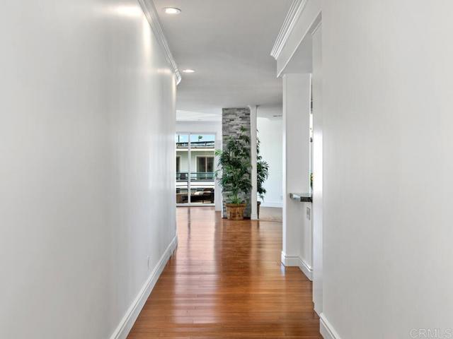 Detail Gallery Image 3 of 36 For 901 S Pacific St #302,  Oceanside,  CA 92054 - 3 Beds | 2/1 Baths