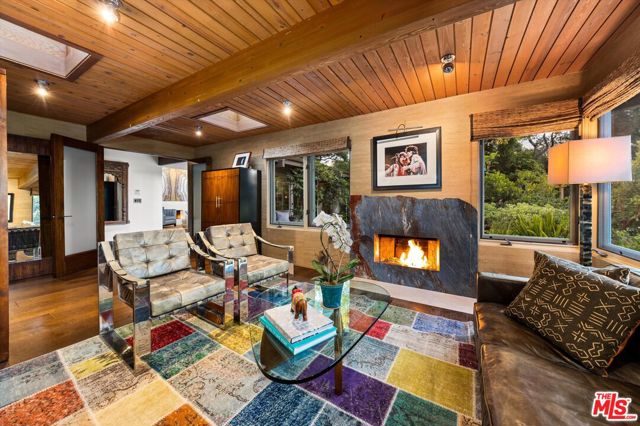 655 Oak Springs Lane, Santa Barbara CA: https://media.crmls.org/mediaz/91cb38a7-7827-46b1-a8af-4ce2133acf02.jpg
