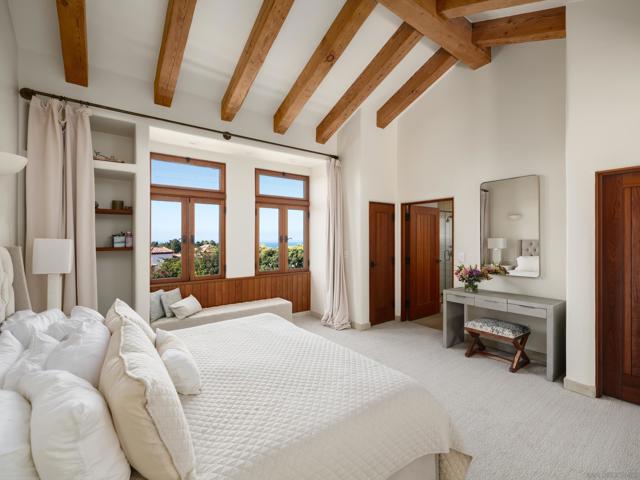 2665 Idle Hour Lane, La Jolla CA: https://media.crmls.org/mediaz/91cb490c-1c9e-4372-af51-ae4ca9bcf4d9.jpg