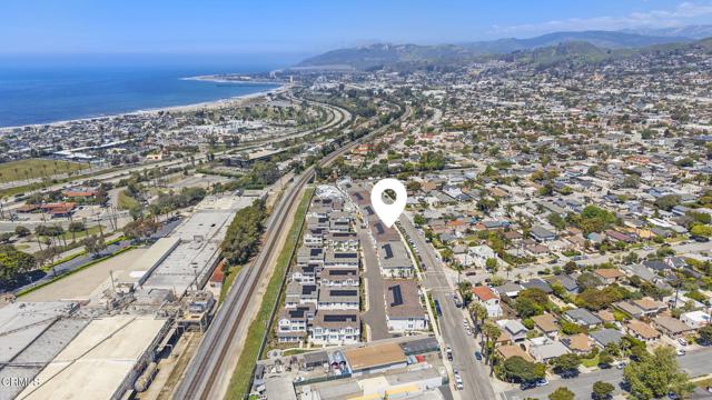 2402 Channel Drive, Ventura CA: https://media.crmls.org/mediaz/91cbb483-5826-4c44-8902-8f53200ba22d.jpg
