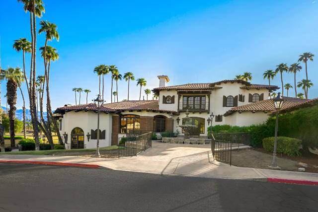 239 Santa Barbara Circle, Palm Desert, CA 92260