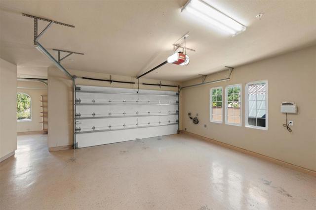 21 Bigleaf Road, Orinda CA: https://media.crmls.org/mediaz/91cd63fc-a484-4ea1-a728-1bd96205d2b6.jpg