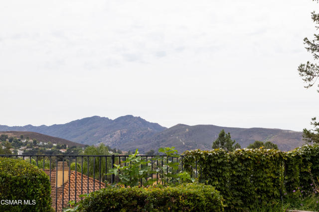 3154 Provence Place, Thousand Oaks CA: https://media.crmls.org/mediaz/91ce765c-8b66-4f93-b365-e1cdec1550fb.jpg