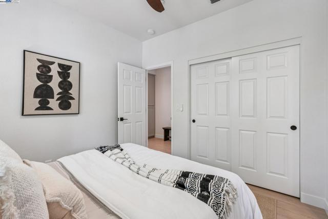 5929 Linwood Cmn, Livermore CA: https://media.crmls.org/mediaz/91ce9970-8b61-409e-9101-8cd89aadaea2.jpg