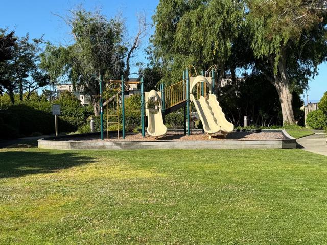 272 McDonnel Road, Alameda CA: https://media.crmls.org/mediaz/91cedade-e7ce-4591-a71c-7df0088a2476.jpg