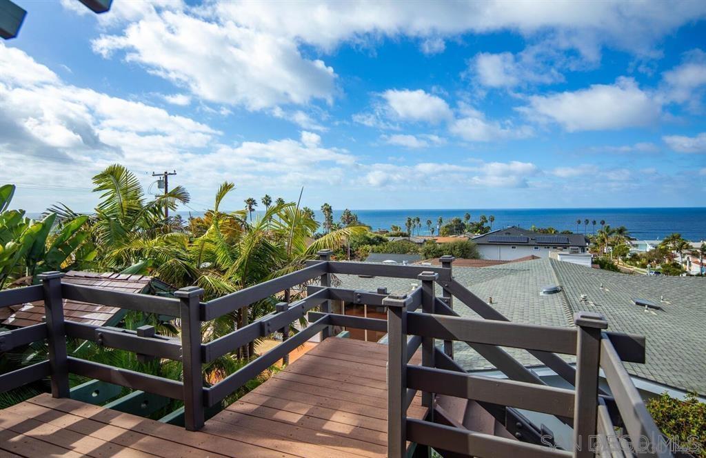 MLS #250043109SD image #31