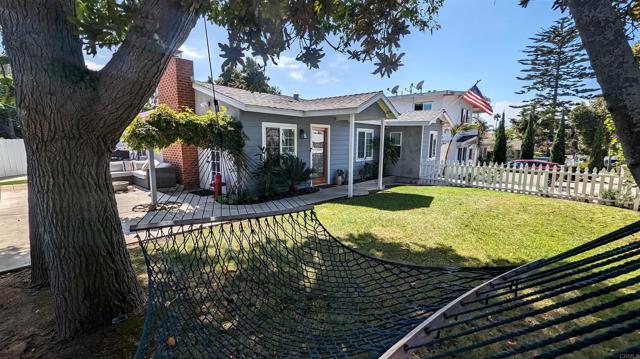 Detail Gallery Image 31 of 33 For 1475 Thomas Ave, San Diego,  CA 92109 - 2 Beds | 2 Baths