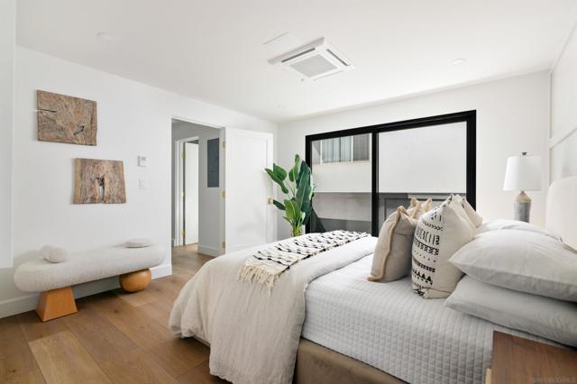 718 Nantasket Ct, San Diego CA: https://media.crmls.org/mediaz/91cf5a34-c199-4a90-90c4-b4db92147b62.jpg