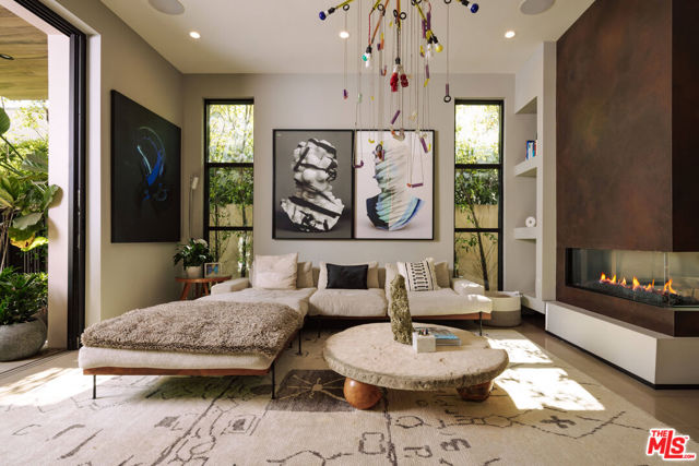 366 Huntley Drive, West Hollywood CA: https://media.crmls.org/mediaz/91cfb04f-0c44-4587-982b-1cfd798781c3.jpg