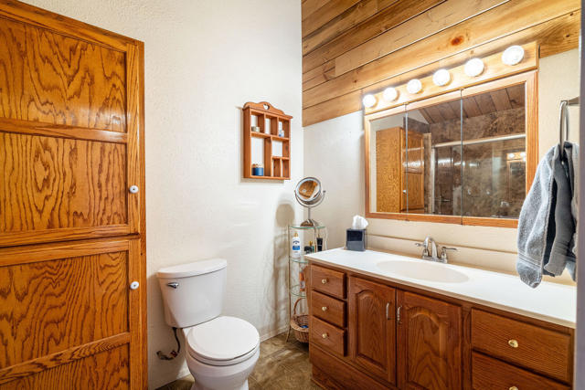 59341 Courtesy Drive, Mountain Center CA: https://media.crmls.org/mediaz/91cfde63-89c3-452f-bb24-0d07bf62941e.jpg