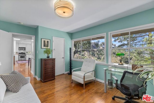 8809 Appian Way, Los Angeles CA: https://media.crmls.org/mediaz/91cfe672-b037-4624-838f-bf608e2e5a2e.jpg