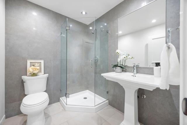 313 Del Rosa Way, San Mateo CA: https://media.crmls.org/mediaz/91d04d55-efef-4604-829a-dfcc86902019.jpg