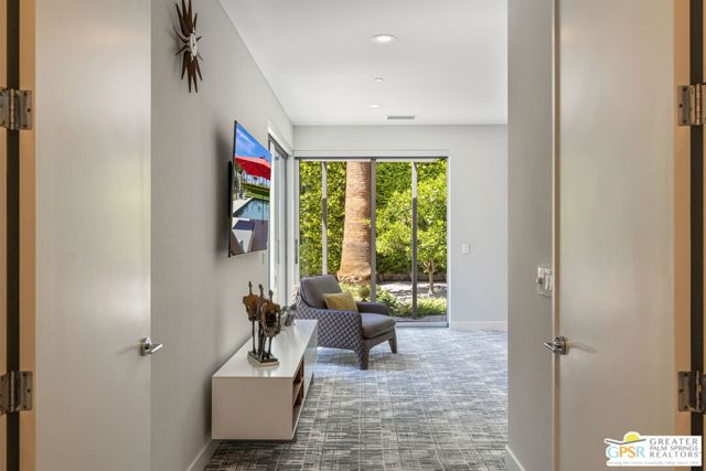 1449 N Via Miraleste, Palm Springs CA: https://media.crmls.org/mediaz/91d15455-70c1-49d0-81ed-871845543fa9.jpg