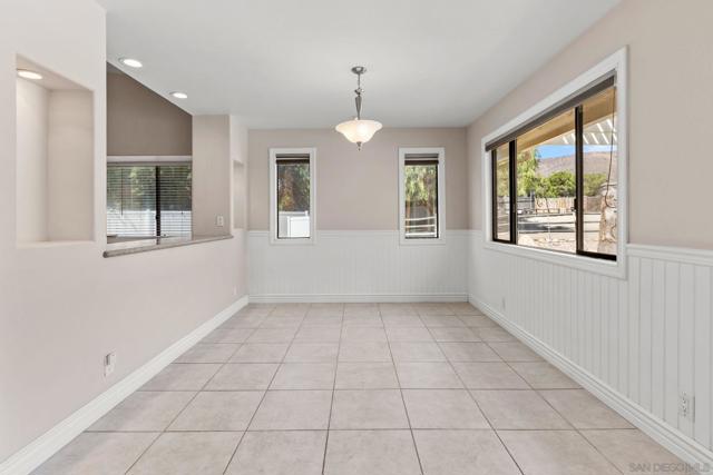16345 Bassett Ct, Ramona CA: https://media.crmls.org/mediaz/91d1f128-7e2f-4298-bfa8-afb12960a758.jpg