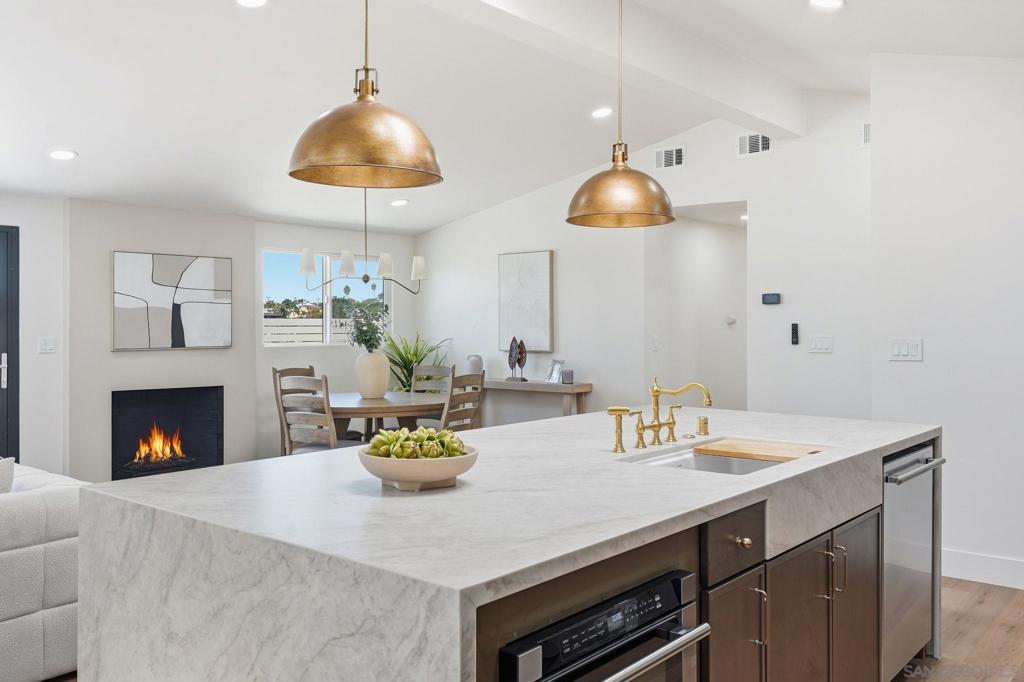 MLS #250043524SD image #7