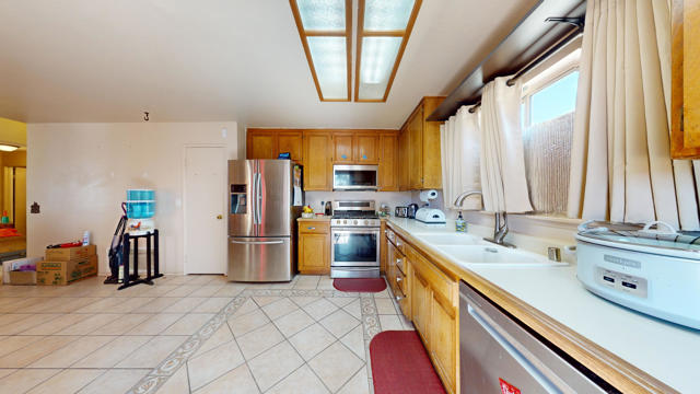 23809 New England 14
