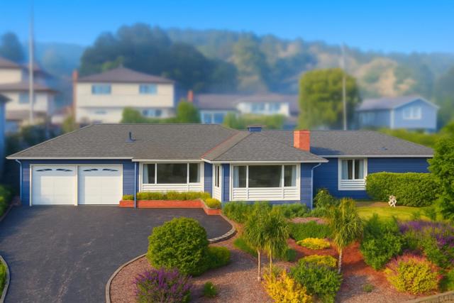 3279 N Cabrillo Highway, Half Moon Bay CA: https://media.crmls.org/mediaz/91d465ef-4d17-4b9b-bfcc-87e6fa71ea9b.jpg