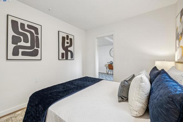 545 Central Ave, Alameda CA: https://media.crmls.org/mediaz/91d4a9a4-8b25-48bb-b4ab-298595594f96.jpg