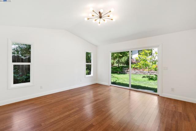 2643 Buena Vista Ave, Walnut Creek CA: https://media.crmls.org/mediaz/91d617c7-07d3-464a-bc97-29a79abeeaaa.jpg