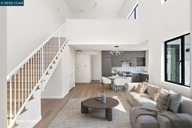 58 Vernon St, Oakland CA: https://media.crmls.org/mediaz/91d61cf7-7e18-4063-bffd-a8887174ead2.jpg