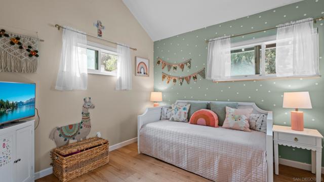 4621 Villas Court, Bonita CA: https://media.crmls.org/mediaz/91d649bb-a54e-4099-b688-1f230142f9f8.jpg