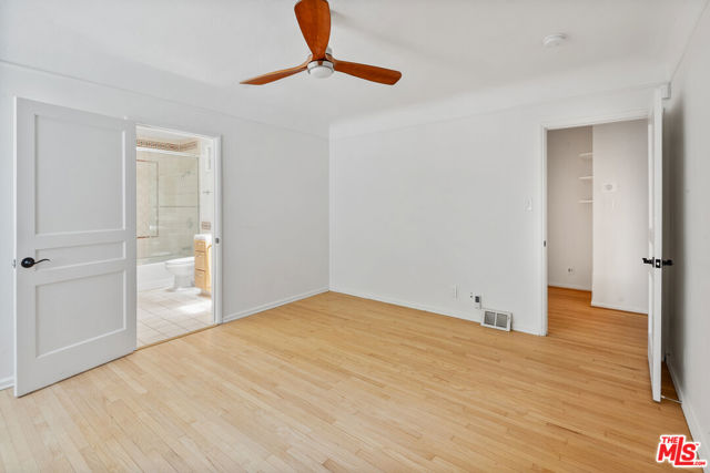 5572 Bradna Drive, Los Angeles CA: https://media.crmls.org/mediaz/91d6f4a9-8734-4b9c-b166-f1d5fcaf1108.jpg