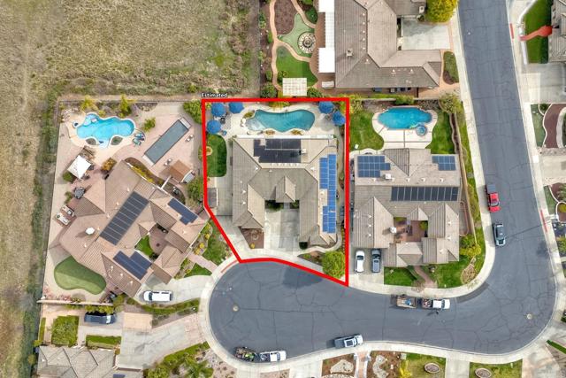 2682 Dundee Glen, Escondido CA: https://media.crmls.org/mediaz/91d74d48-73f9-4178-adcc-ddd29737deb9.jpg