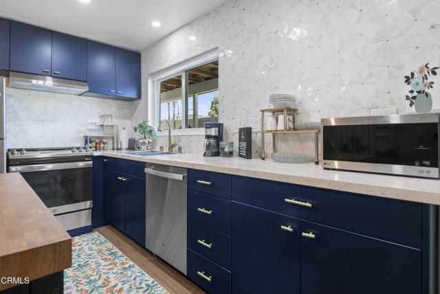 Detail Gallery Image 8 of 47 For 5350 Driftwood St #4,  Oxnard,  CA 93035 - 2 Beds | 2 Baths