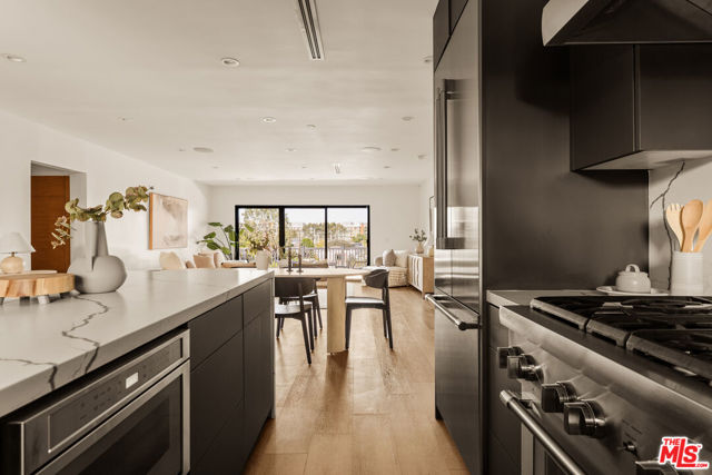 5931 Abernathy Drive, Los Angeles CA: https://media.crmls.org/mediaz/91d7a311-428e-483a-8815-bdf83480d472.jpg