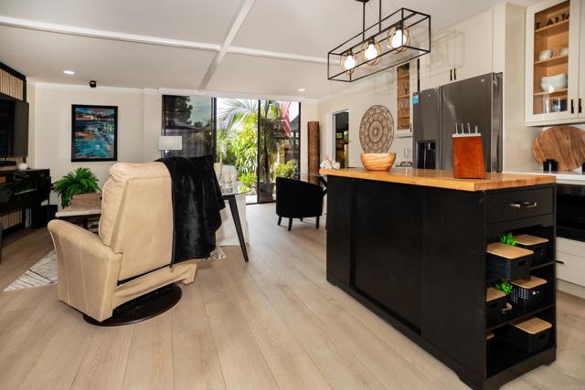 Detail Gallery Image 5 of 41 For 24055 Paseo Del Lago #155,  Laguna Woods,  CA 92637 - 2 Beds | 2 Baths