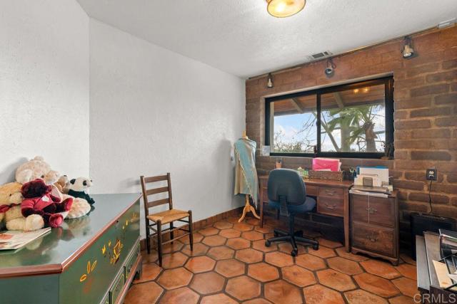 Detail Gallery Image 50 of 68 For 710 Buena Creek Rd, San Marcos,  CA 92069 - 3 Beds | 3/1 Baths