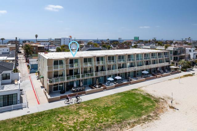 3750 Bayside Walk, San Diego CA: https://media.crmls.org/mediaz/91d84a8c-0aca-4ecd-8b9a-9a39c7d7f4b3.jpg