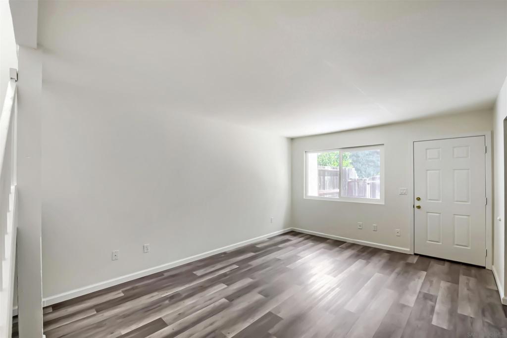 4454 Eastgate Mall - photo 14