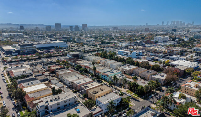 358 N Ogden Drive, Los Angeles CA: https://media.crmls.org/mediaz/91d90805-1ae0-494d-b32b-cc8863923270.jpg