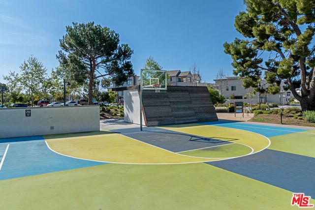 101 Stage, Irvine CA: https://media.crmls.org/mediaz/91d9dcc3-8fc9-466c-a88f-2c7116c32939.jpg