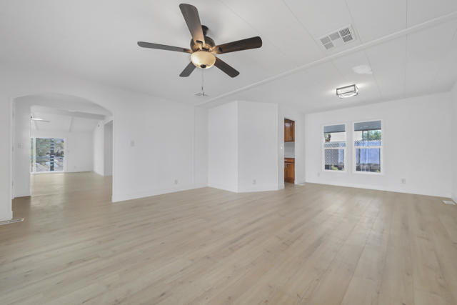 49305 Hwy 74 Spc 49, Palm Desert CA: https://media.crmls.org/mediaz/91da3baf-b574-4079-add2-f8a1e89b2dc5.jpg