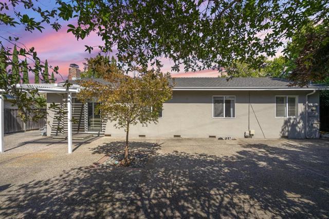 1655 Kennard Way, Sunnyvale CA: https://media.crmls.org/mediaz/91da5a51-a857-46e9-a732-7e751bf25dc9.jpg