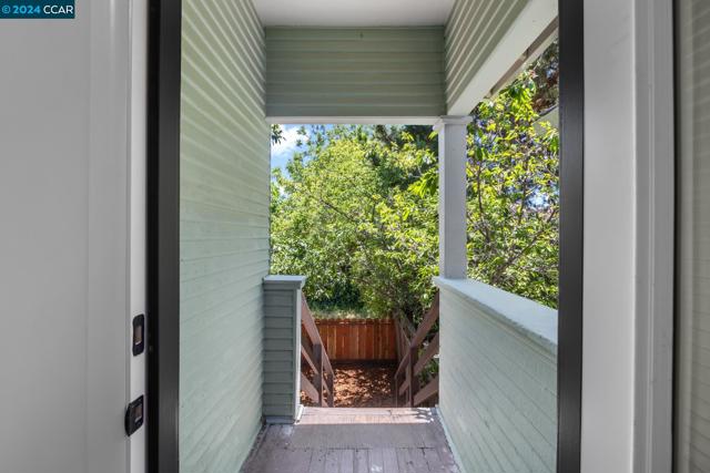 Image 30 of 38 For 1744 Addison Street