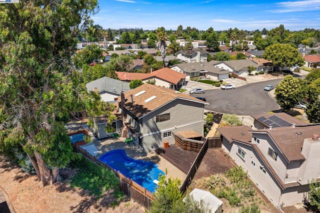 36092 Blair Pl, Fremont CA: https://media.crmls.org/mediaz/91dae2f3-ca9a-40c5-a5e4-67a7029cc8fd.jpg